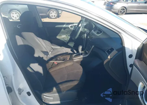 2015 Nissan Sentra Fe+ S/S/Sl/Sr/Sv z USA, uszkodzony, nr VIN 3N1AB7AP7FY242370